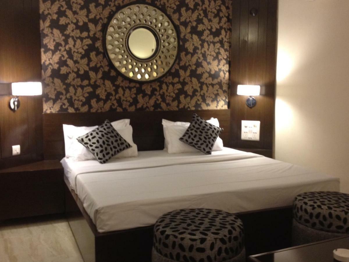 Palm Village Resort Kolkata Ngoại thất bức ảnh