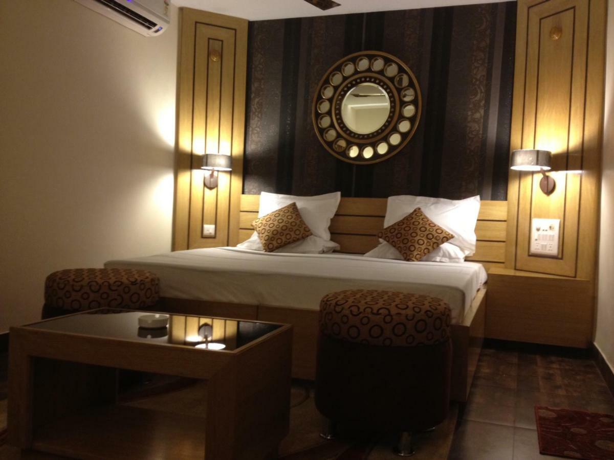 Palm Village Resort Kolkata Ngoại thất bức ảnh