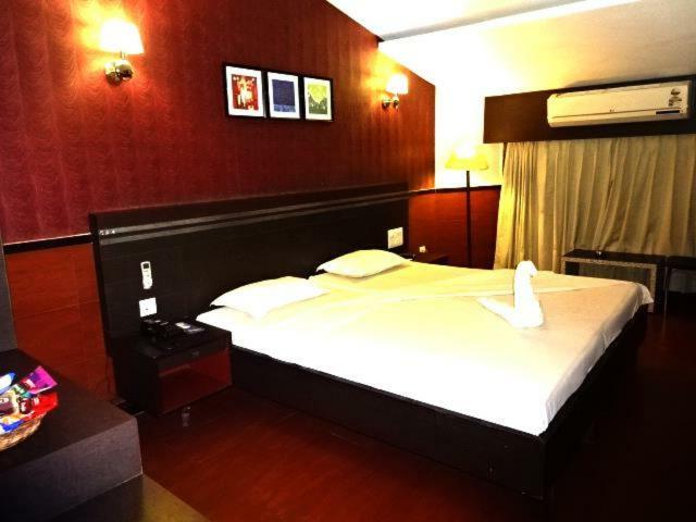 Palm Village Resort Kolkata Ngoại thất bức ảnh